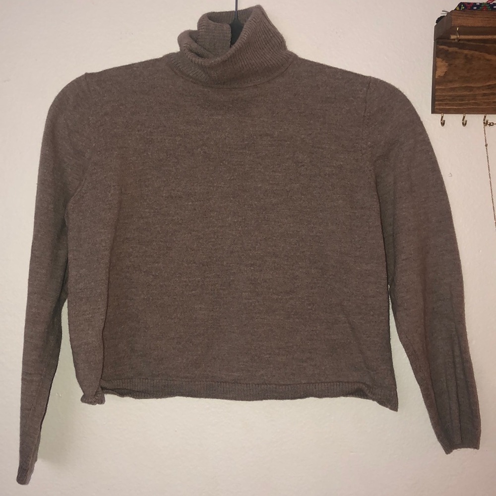 Vintage Beige wool turtleneck